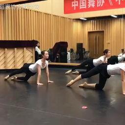 起床舞蹈视频,跟随起床舞蹈视频唤醒身心