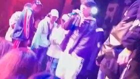 八英里视频,街头音乐传奇的崛起与梦想的碰撞